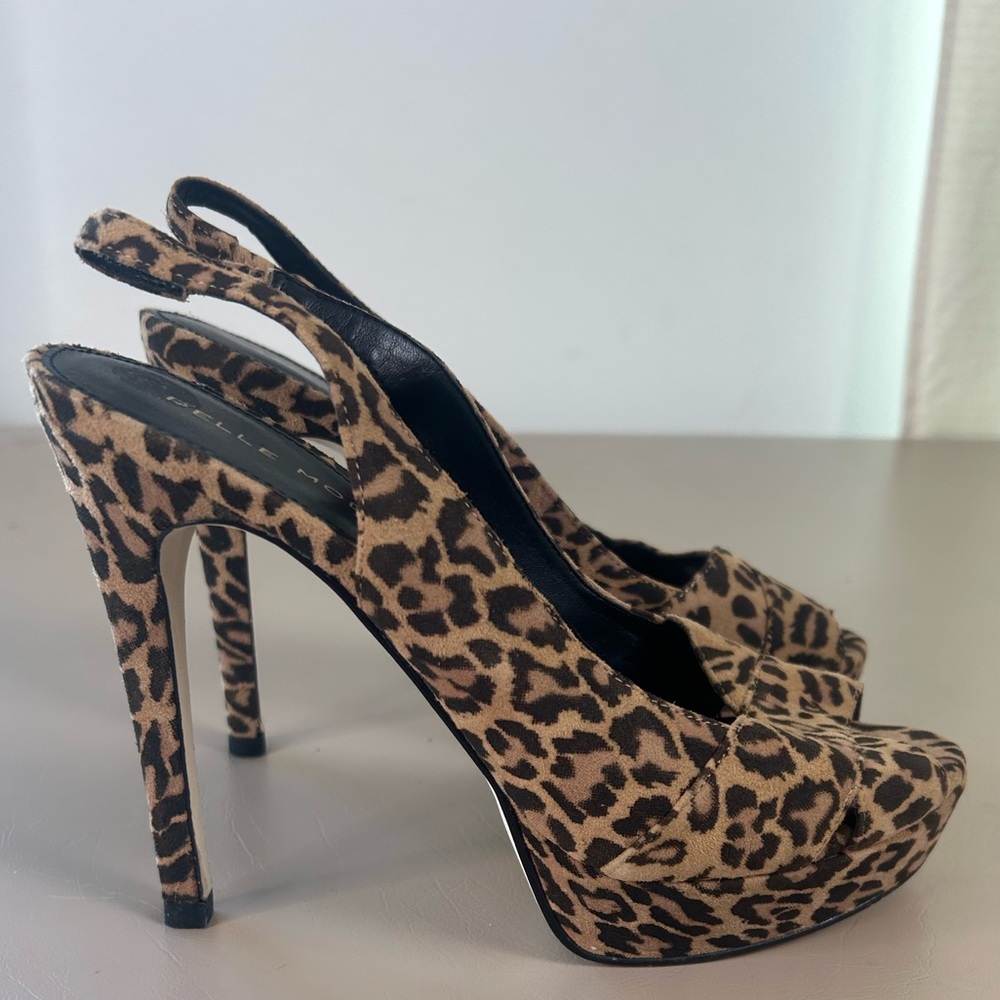 Pelle Moda Black Tan Leopard Print Suede Platform Heel Sandal Mobwife Women 7.5